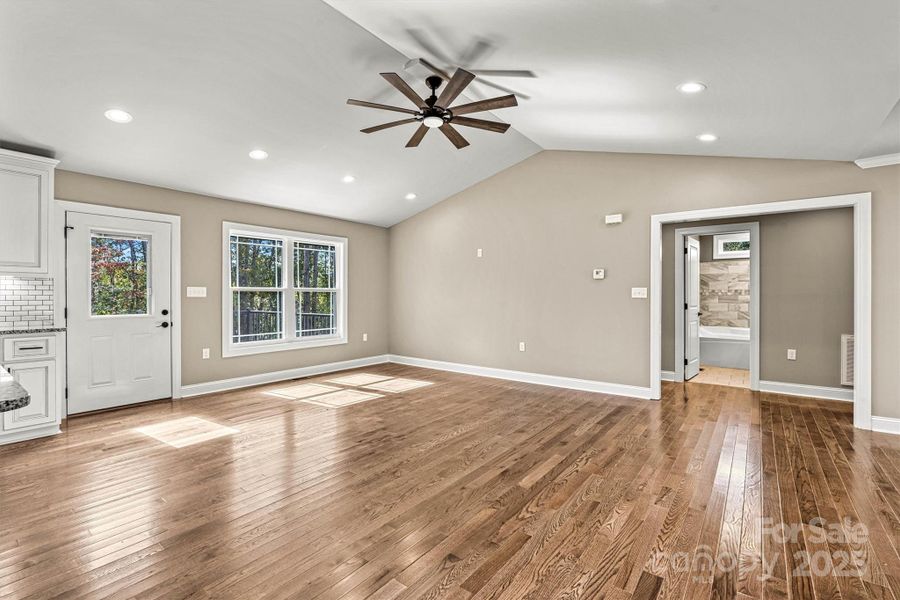 Focused Living Room w/Vaulted Ceiling View Focused Living Room w/Vaulted Ceiling View