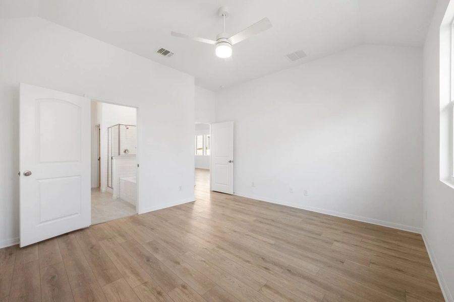 Primary suite