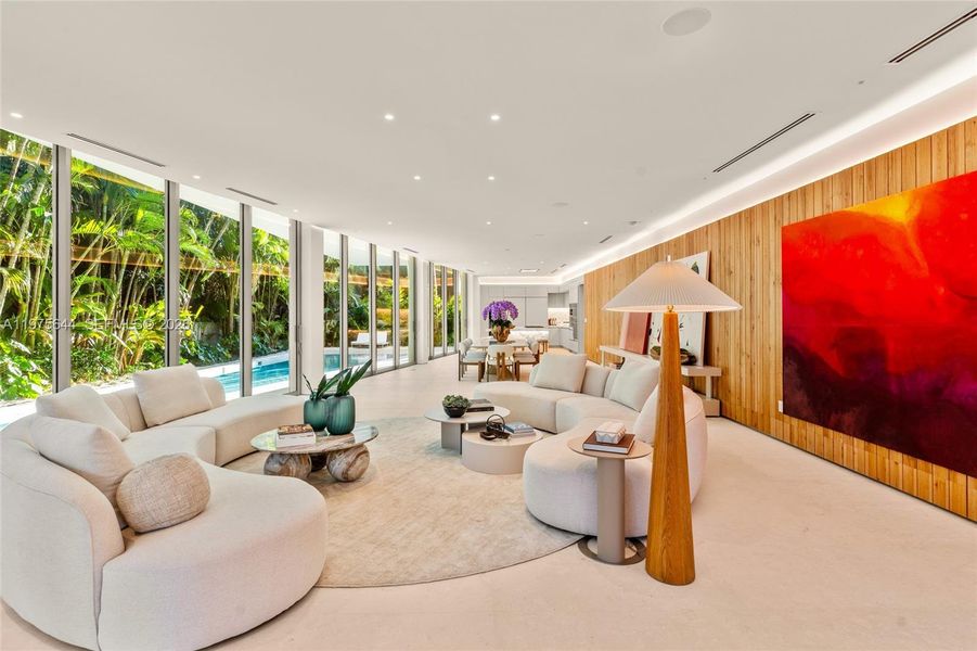 Community amenities in , Miami (Image 51).