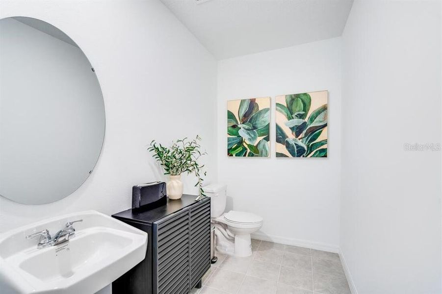 Furnished interior view inside a new home in Waterstone, Groveland (Image 12).