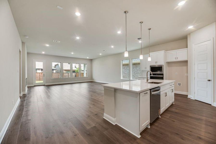 Furnished interior view inside a new home in Bayside, Rowlett (Image 11).