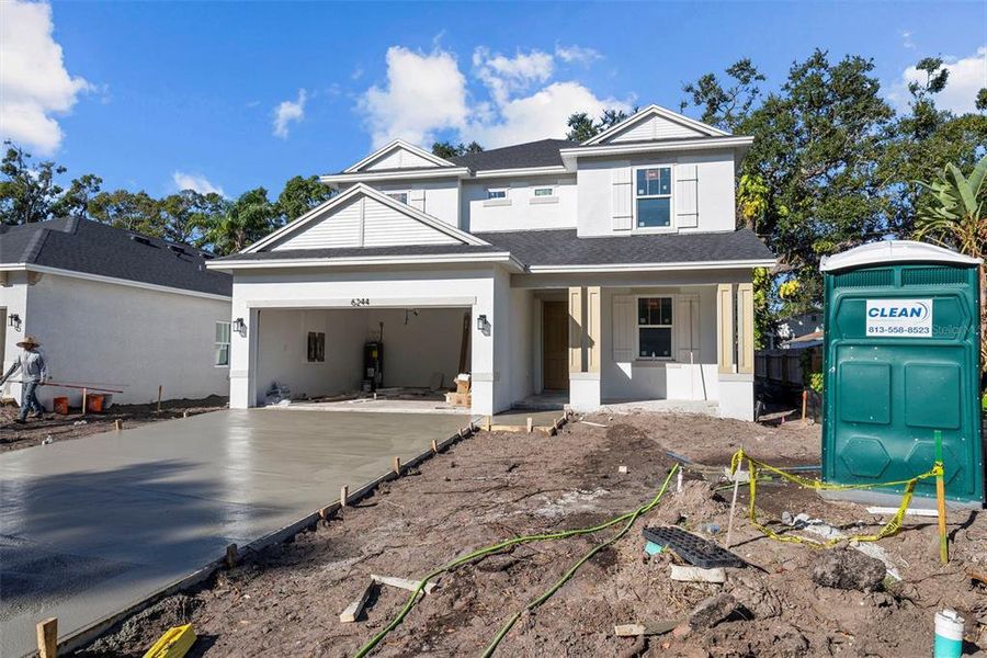 Exterior details and patio area of a home in , St. Petersburg (Image 25).