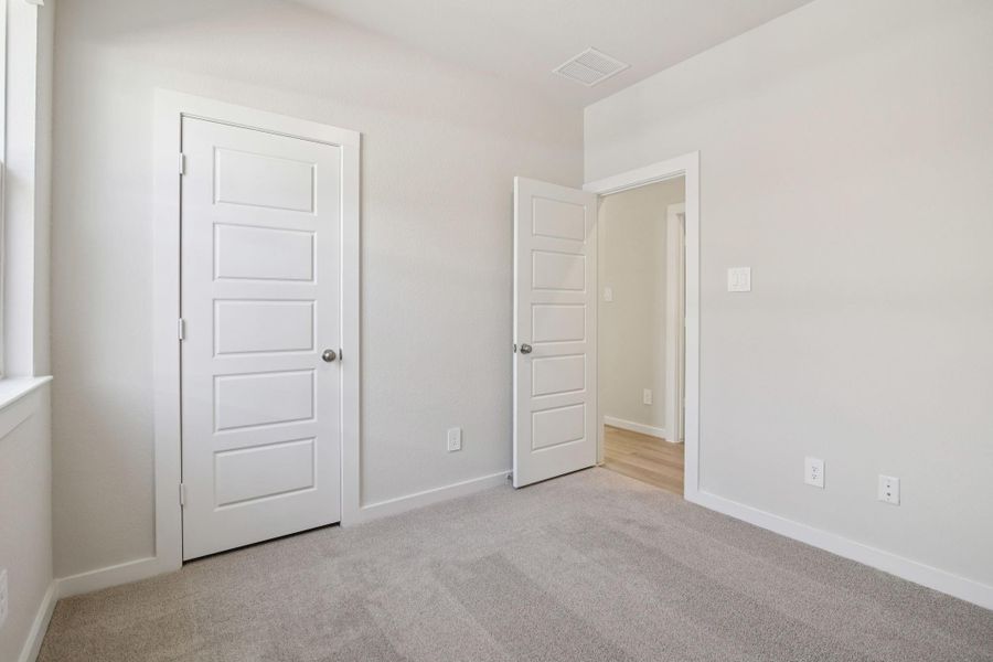 Spacious, unfurnished interior of a new home in Landing Meadows - Traditional Series, New Caney (Image 19).