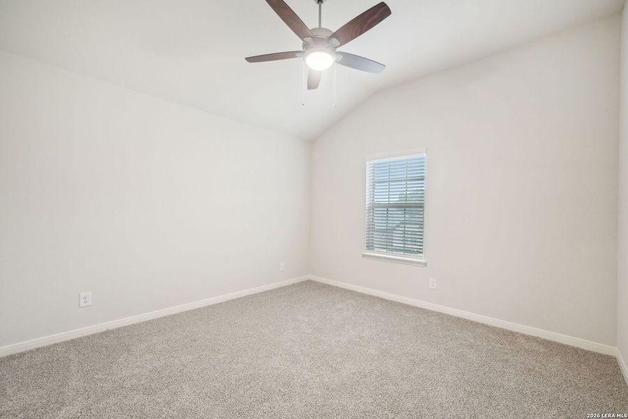 Spacious, unfurnished interior of a new home in Estancia Ranch - Classic Series, San Antonio (Image 31).