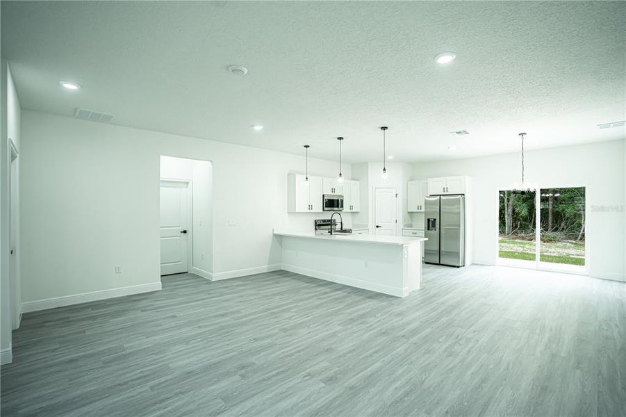 Spacious, unfurnished interior of a new home in , Ocala (Image 40).