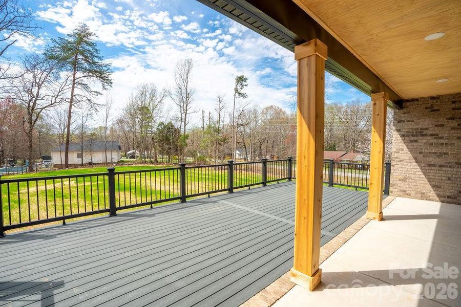 Exterior details and patio area of a home in , Dallas (Image 25).