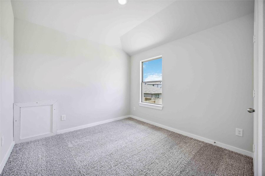 Spacious, unfurnished interior of a new home in The Villages at Westpointe, Dayton (Image 21).