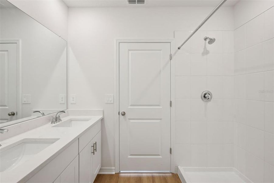 Furnished interior view inside a new home in Benton Hills - Premier Series, Brooksville (Image 7). Furnished interior view inside a new home in Benton Hills - Premier Series, Brooksville (Image 7).