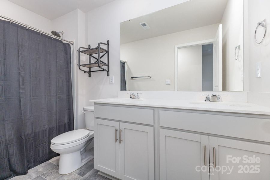 Furnished interior view inside a new home in Abrial Ridge, York (Image 10). Furnished interior view inside a new home in Abrial Ridge, York (Image 10).