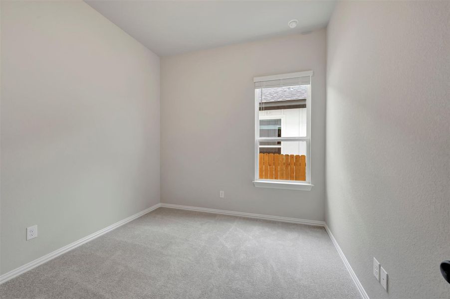 Spacious, unfurnished interior of a new home in Heritage, Dripping Springs (Image 33).