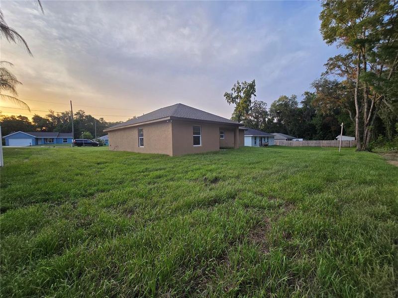 Exterior details and patio area of a home in , Ocala (Image 4).