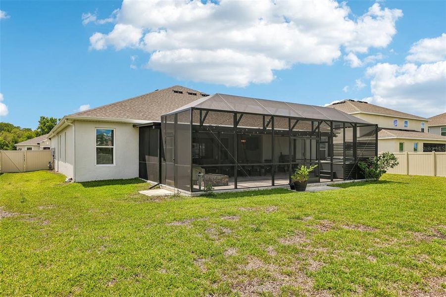 Exterior details and patio area of a home in , Mount Dora (Image 21).