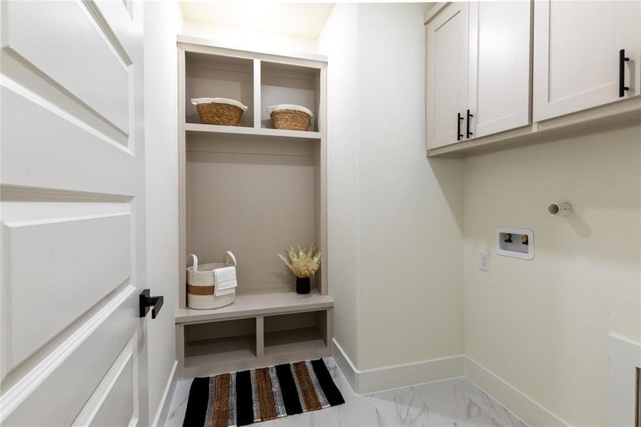 Furnished interior view inside a new home in , Dallas (Image 16). Furnished interior view inside a new home in , Dallas (Image 16).