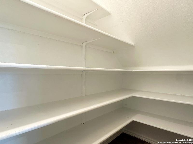 Image 31 of a home in Stoney Creek. Image 31 of a home in Stoney Creek.