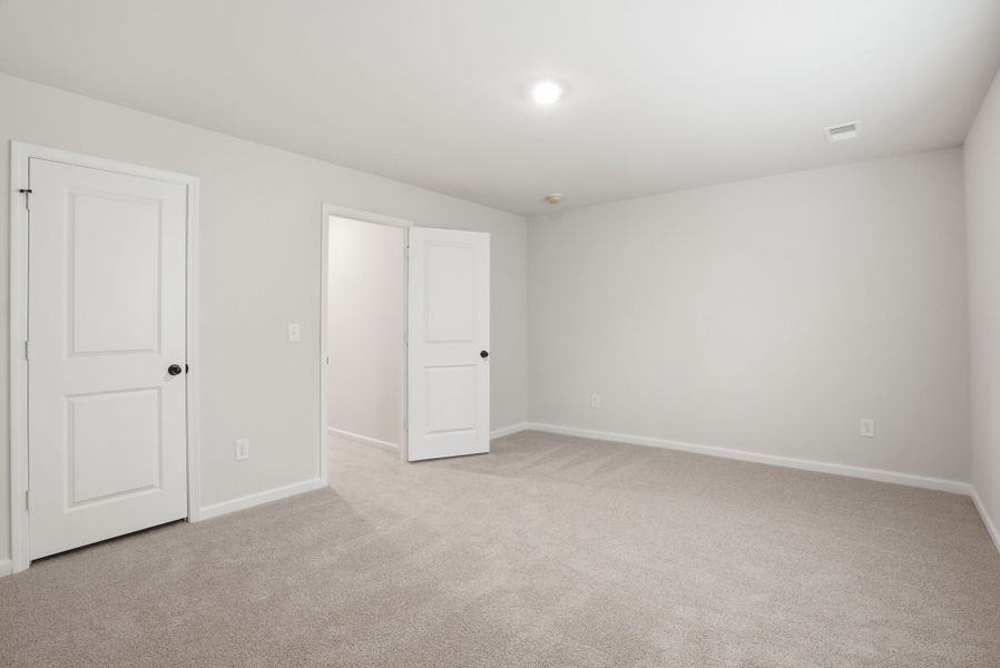 Representative unfurnished interior of a home built from the Hawthorne Select M by McGuinn Homes in Broadway Lake, Anderson (Image 32). Representative unfurnished interior of a home built from the Hawthorne Select M by McGuinn Homes in Broadway Lake, Anderson (Image 32).