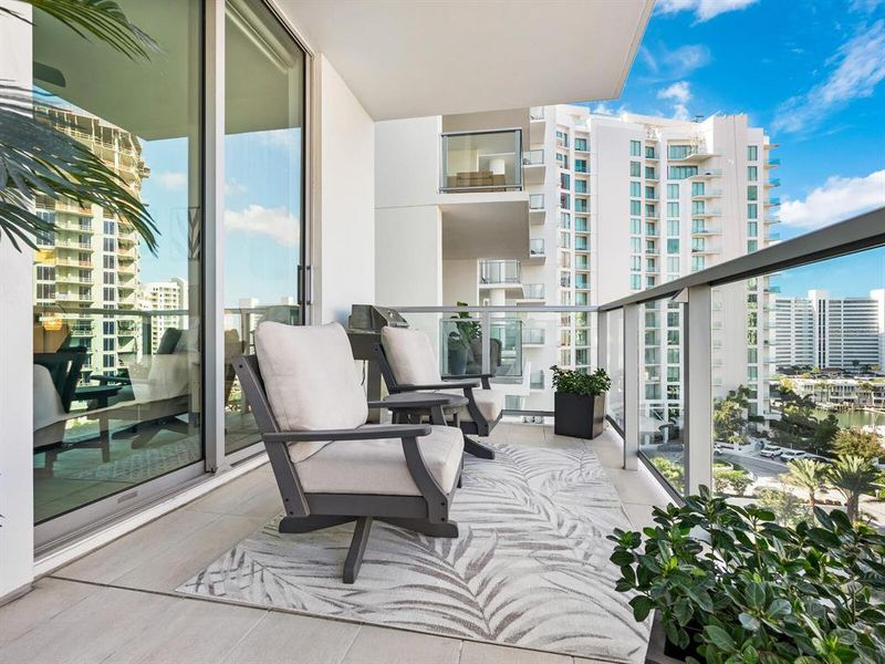 Condo located in Sarasota, FL showcasing its design and architecture (Image 30). Condo located in Sarasota, FL showcasing its design and architecture (Image 30).