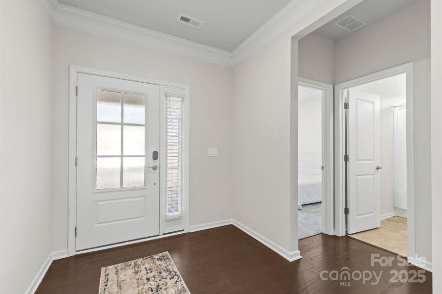 Spacious, unfurnished interior of a new home in Bell Farm: 60's, Statesville (Image 22).