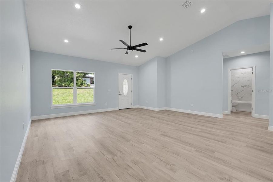 Spacious, unfurnished interior of a new home in , Deltona (Image 34).