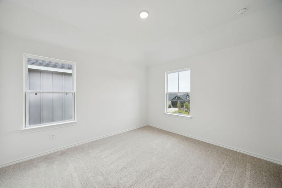 Spacious, unfurnished interior of a new home in Montgomery Bend, Montgomery (Image 25).