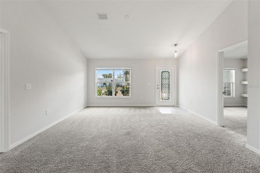 Spacious, unfurnished interior of a new home in , Spring Hill (Image 66).