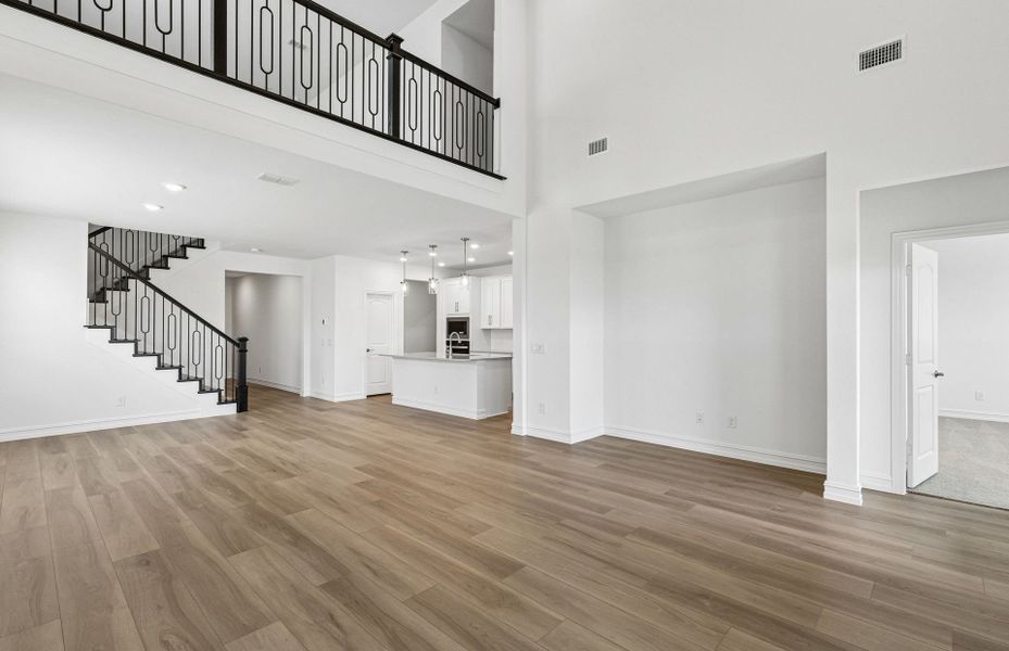 Spacious, unfurnished interior of a new home in Whitewing Trails, Princeton (Image 24).