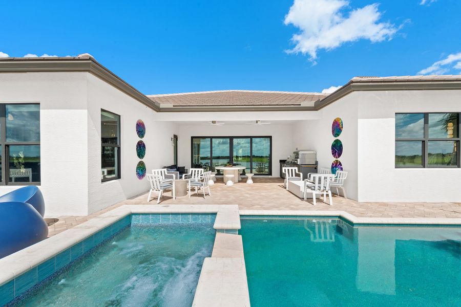 Representative exterior details of a home built from the Tivoli by GL Homes in Valencia Parc at Riverland, Port St. Lucie (Image 28).