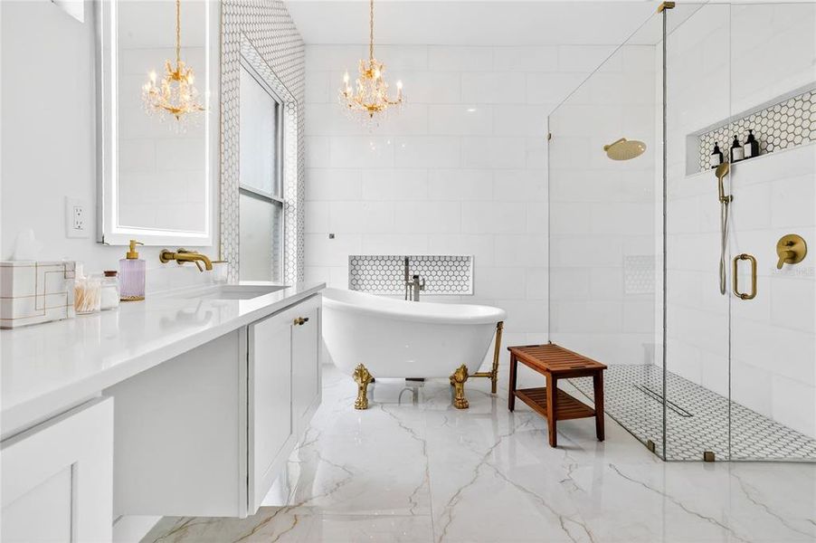 Furnished interior view inside a new home in , Orlando (Image 7).