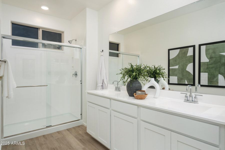 OWNER'S BATH OWNER'S BATH