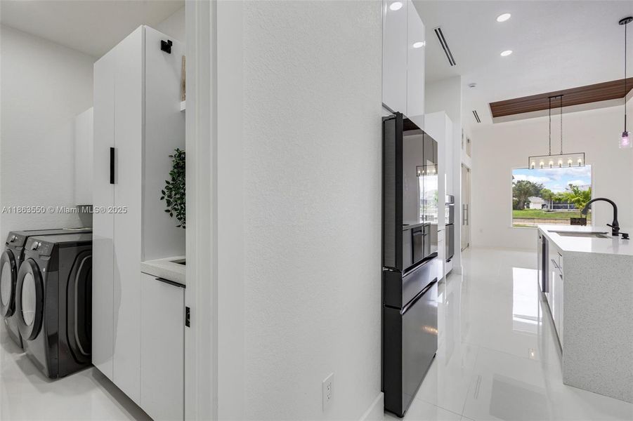 Furnished interior view inside a new home in , Cape Coral (Image 9). Furnished interior view inside a new home in , Cape Coral (Image 9).