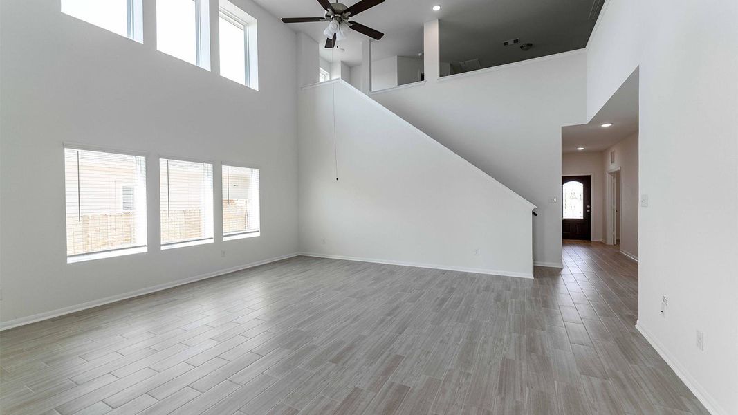 Spacious, unfurnished interior of a new home in Briarwood, Elgin (Image 8).