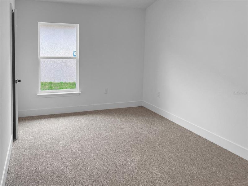 Spacious, unfurnished interior of a new home in Arbor Park, Leesburg (Image 11).