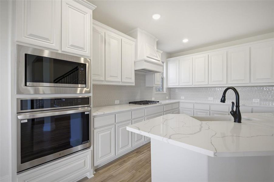 Furnished interior view inside a new home in Meadow Vista, Anna (Image 15).