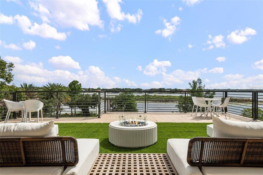 Community amenities in , Windermere (Image 81).