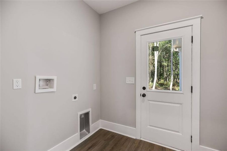 Spacious, unfurnished interior of a new home in , Bowdon (Image 21).