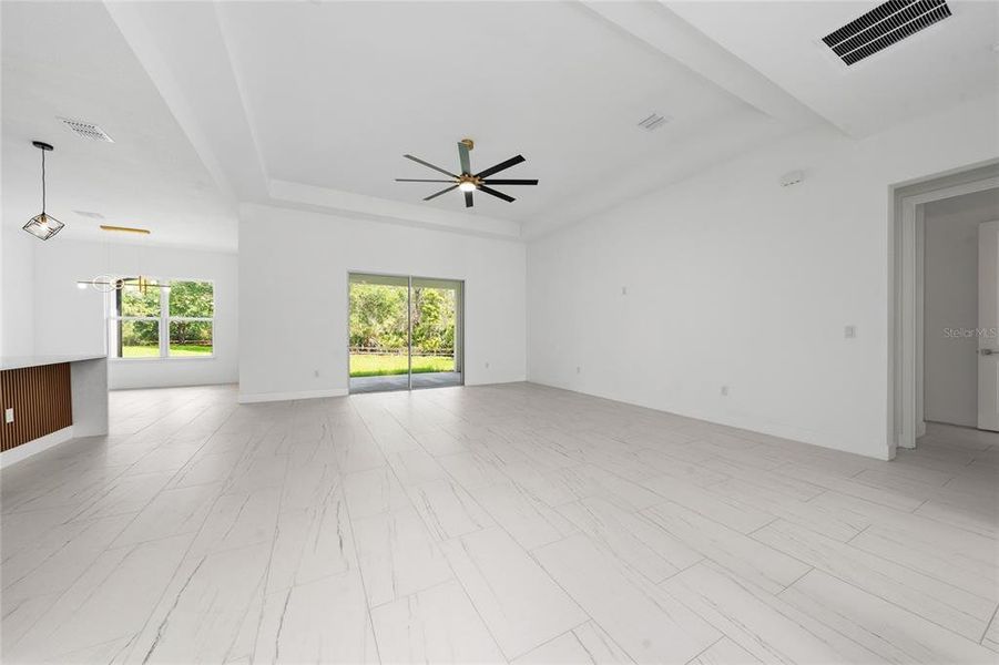 Spacious, unfurnished interior of a new home in , Orlando (Image 32).