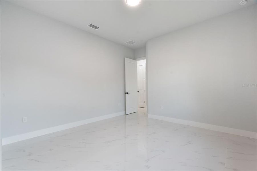 Spacious, unfurnished interior of a new home in , Weeki Wachee (Image 53).