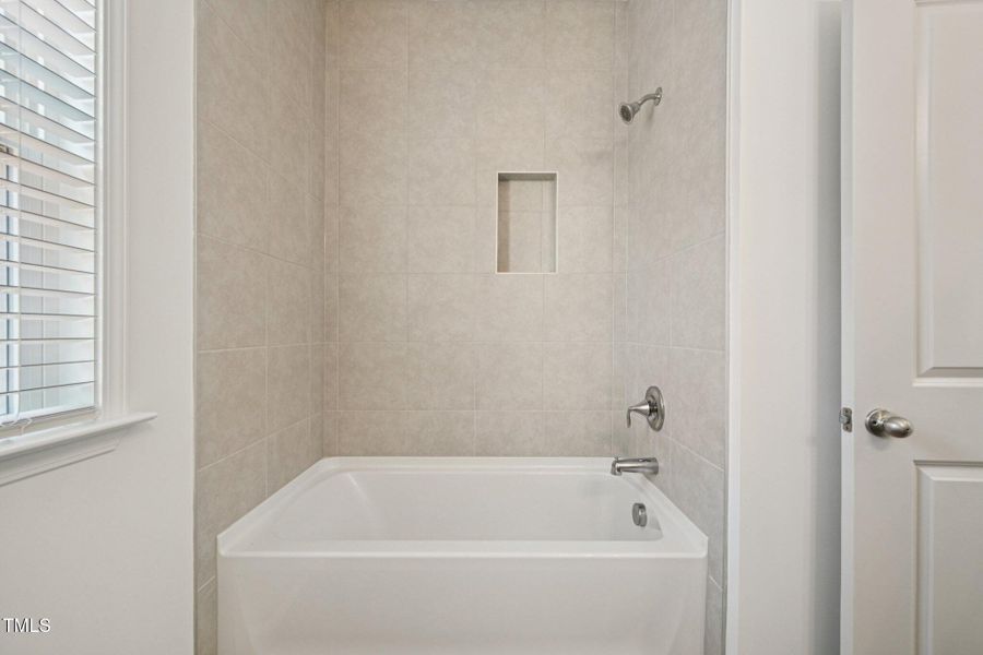 20-web-or-mls-Malcus Ct-S2706-020 20-web-or-mls-Malcus Ct-S2706-020