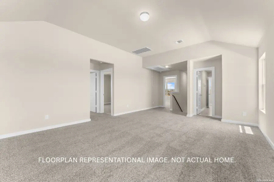 Spacious, unfurnished interior of a new home in Winding Brook, San Antonio (Image 18).