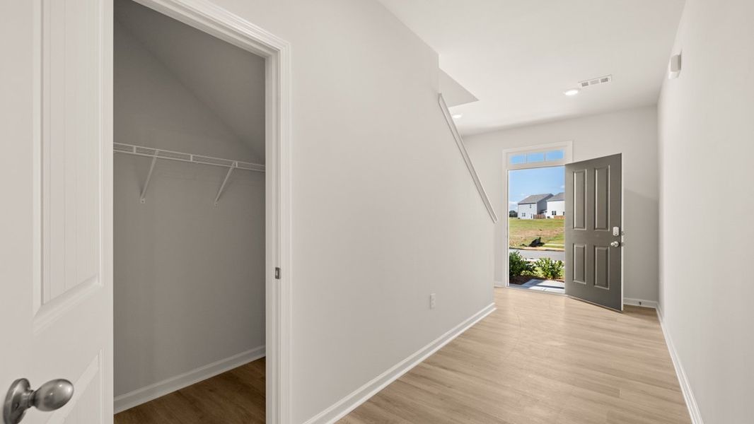 Representative unfurnished interior of a home built from the Robie by D.R. Horton in Rolling Meadows, Jasper (Image 14). Representative unfurnished interior of a home built from the Robie by D.R. Horton in Rolling Meadows, Jasper (Image 14).