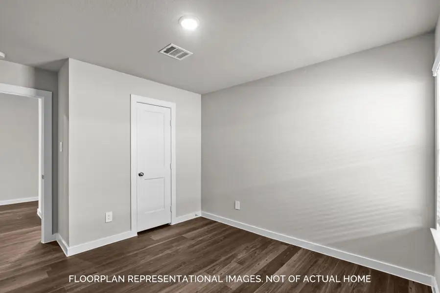 Spacious, unfurnished interior of a new home in Moran Ranch, Willis (Image 21).