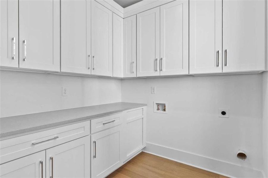 Spacious, unfurnished interior of a new home in , Peachtree City (Image 21).