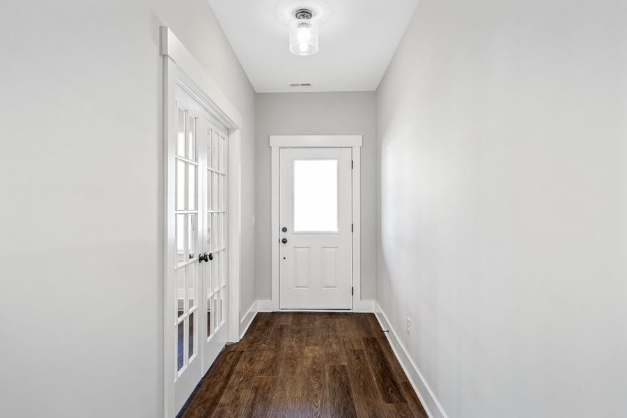 Spacious, unfurnished interior of a new home in Calista Farms, White House (Image 43).