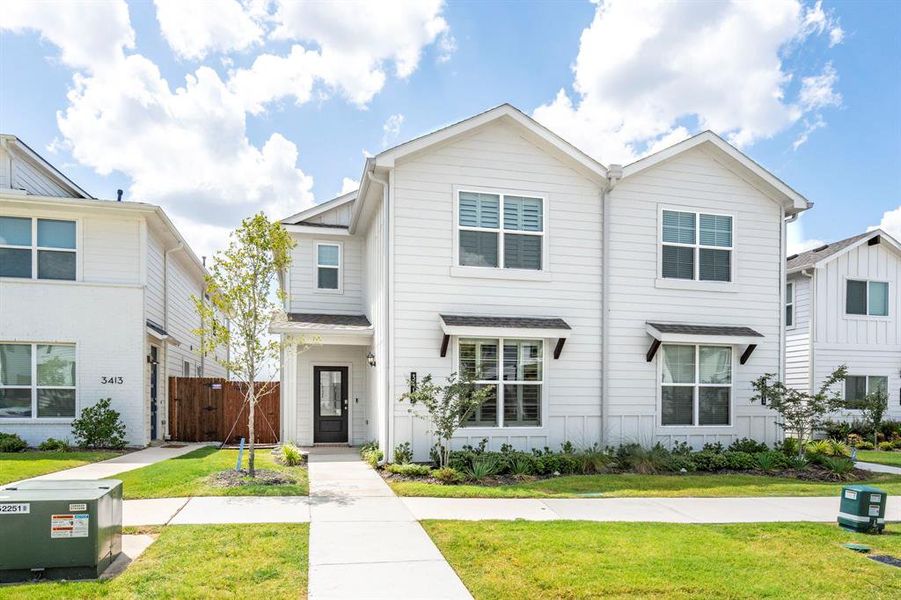 Front exterior of a new home in , Fort Worth, TX, highlighting curb appeal (Image 17).