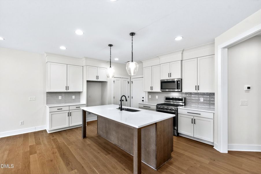 978 Helix (10) 978 Helix (10)