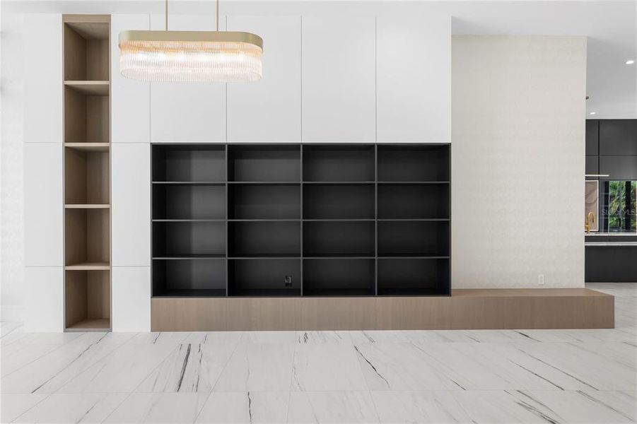 Image 70 of a home in Snell Isles. Image 70 of a home in Snell Isles.