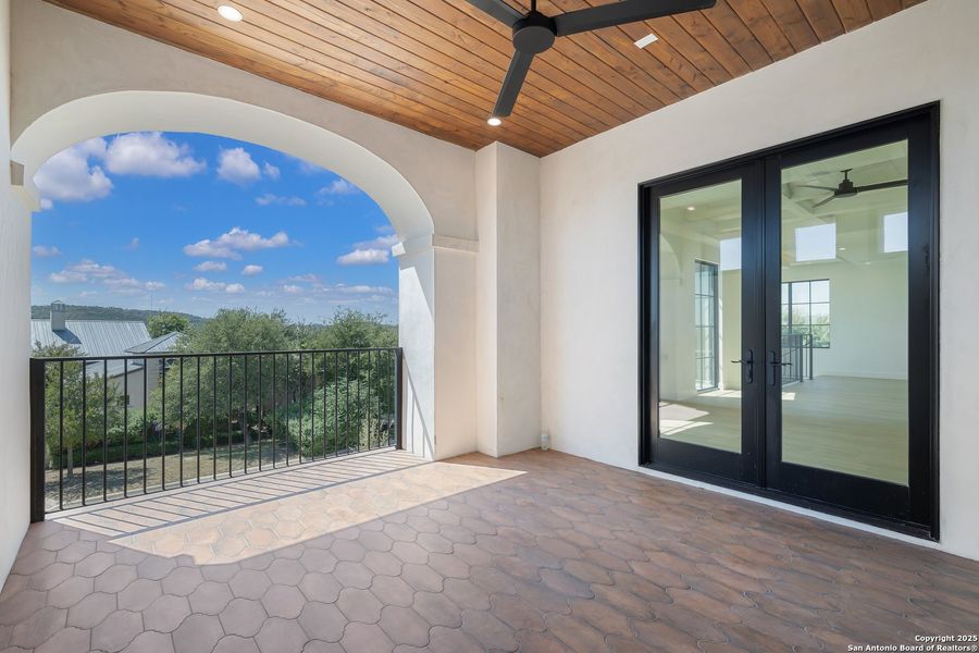 Exterior details and patio area of a home in , San Antonio (Image 28).