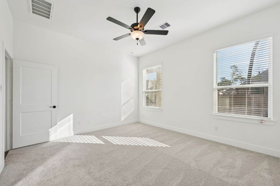 Spacious, unfurnished interior of a new home in The Woodlands Hills, Willis (Image 34).