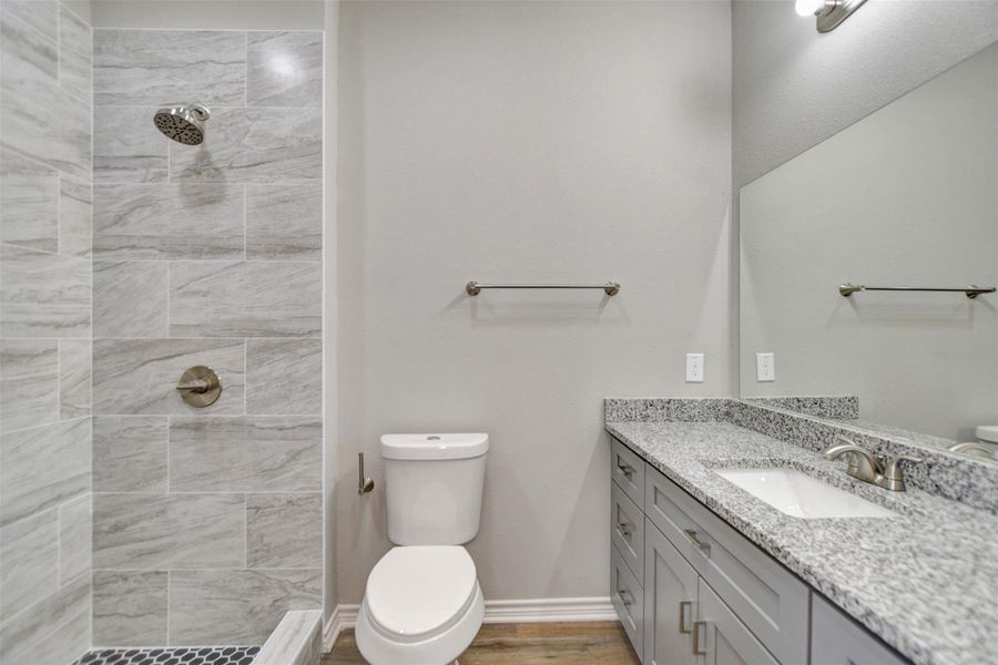 Furnished interior view inside a new home in , Madisonville (Image 9).