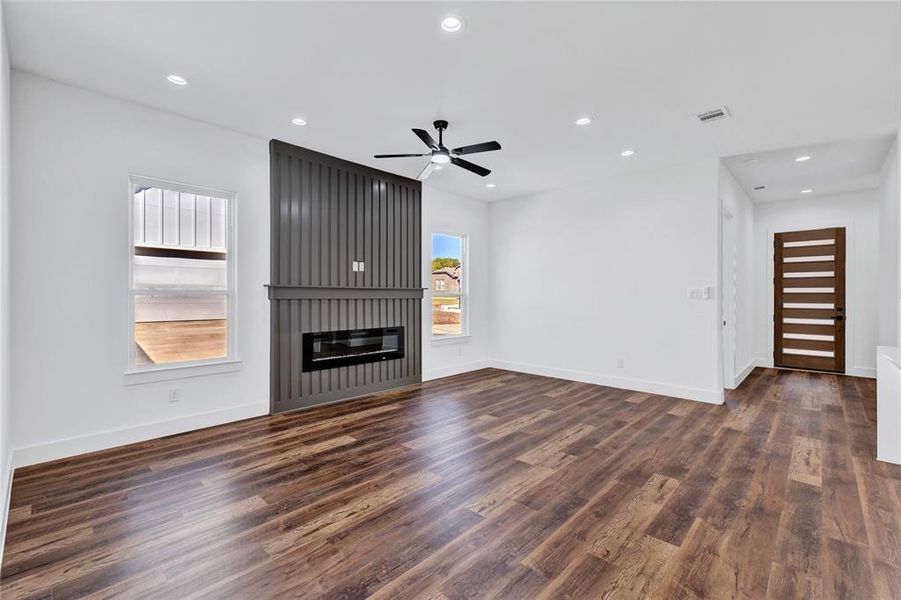Spacious, unfurnished interior of a new home in , DeSoto (Image 25). Spacious, unfurnished interior of a new home in , DeSoto (Image 25).