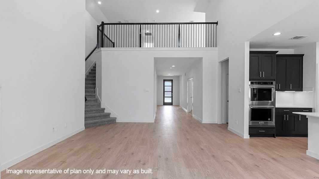 Spacious, unfurnished interior of a new home in Westland Ranch 60' Homesites, League City (Image 18).